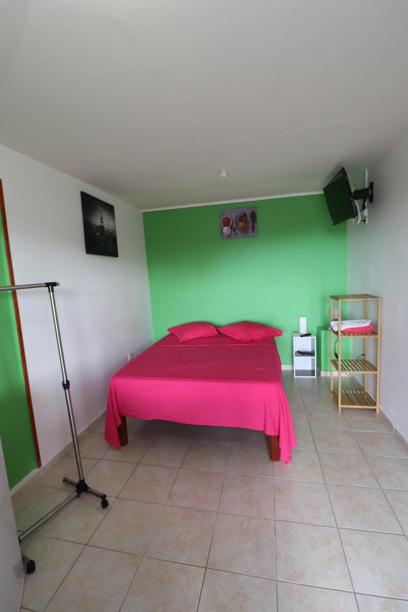 Les Gites De L'Union Les Abymes Quarto foto